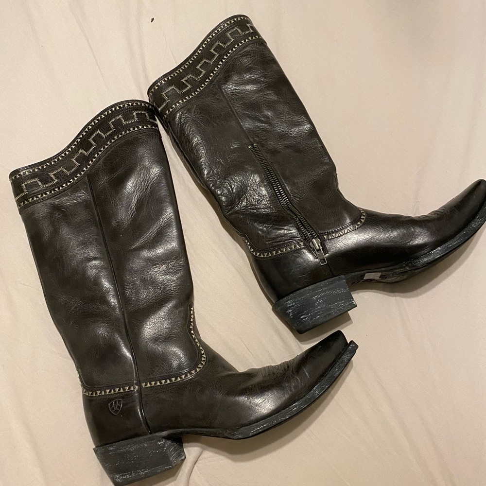 Ariat western boot